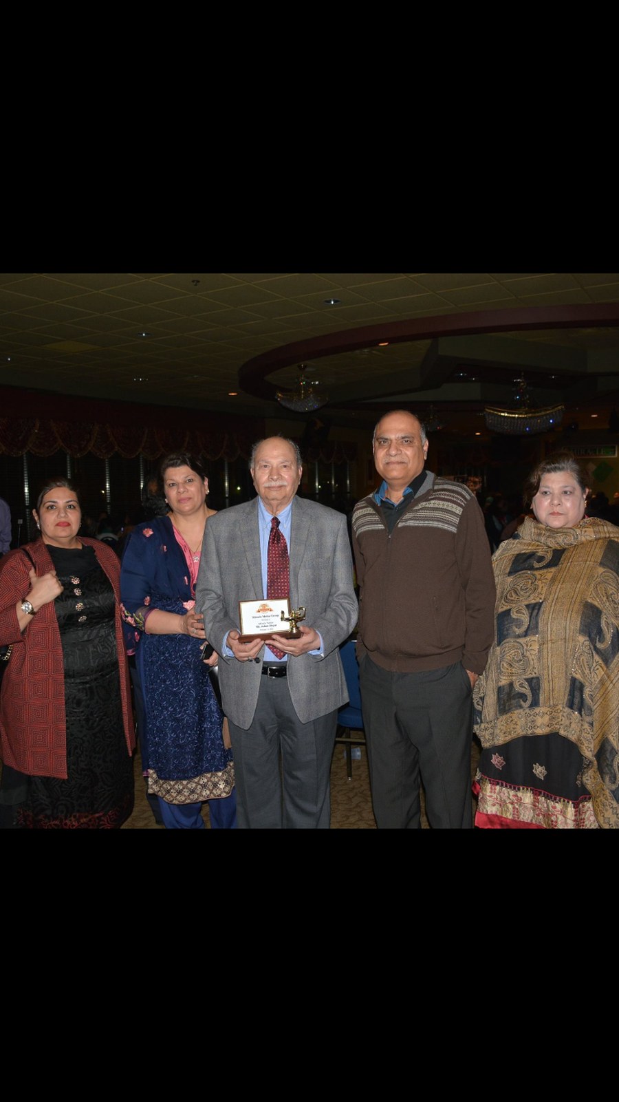 Aslam Hayat with daughter Nina Elahi and family